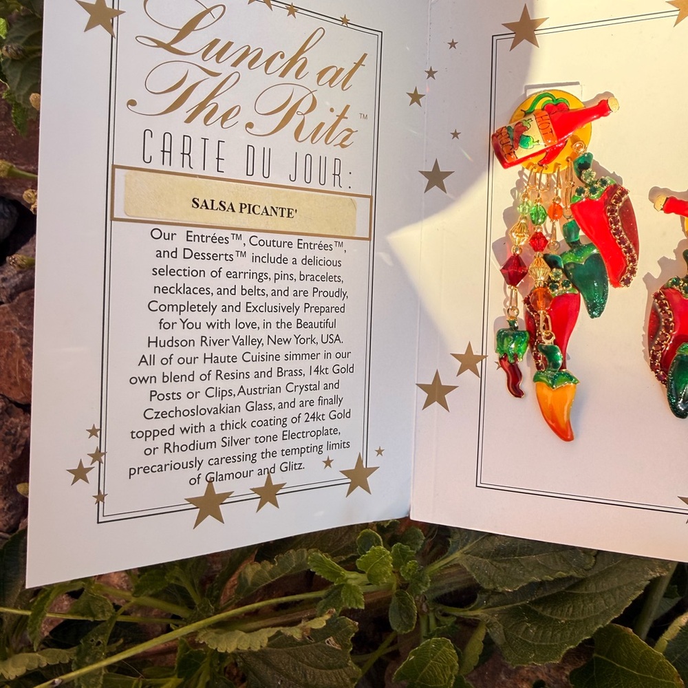 Vintage Lunch at the Ritz Salsa Picante Earrings - Picture 4 of 6